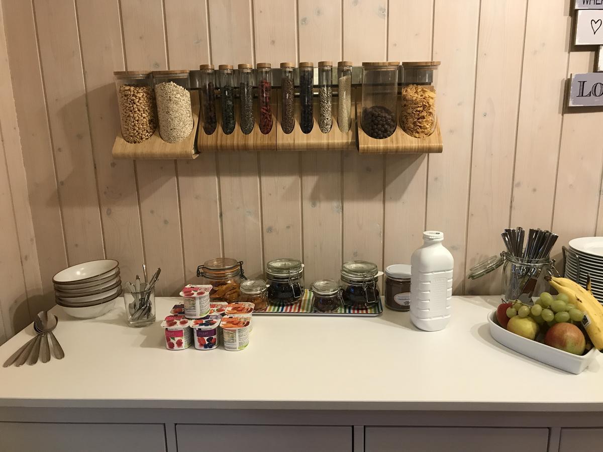 Guesthouse Alive Adelboden Esterno foto